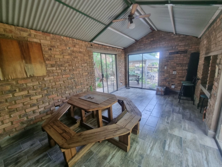 3 Bedroom Property for Sale in Vaaloewer Gauteng