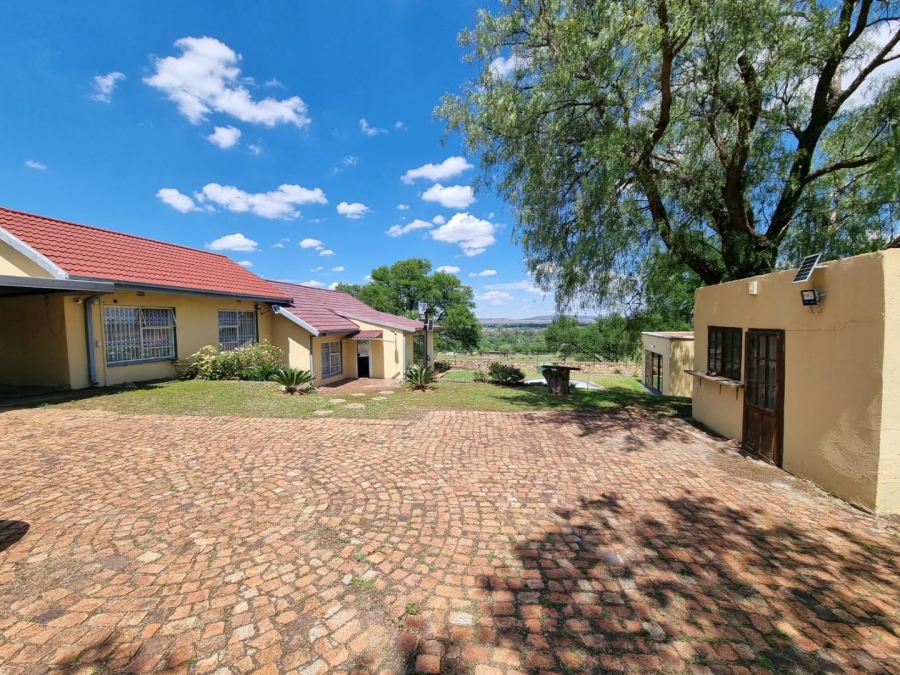 3 Bedroom Property for Sale in Vaaloewer Gauteng