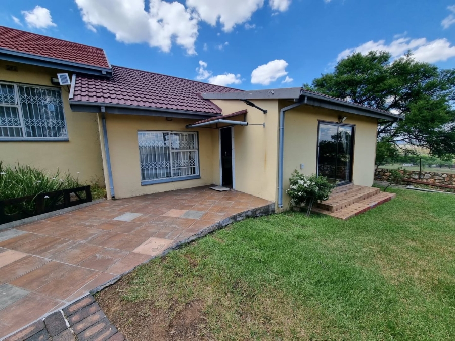 3 Bedroom Property for Sale in Vaaloewer Gauteng