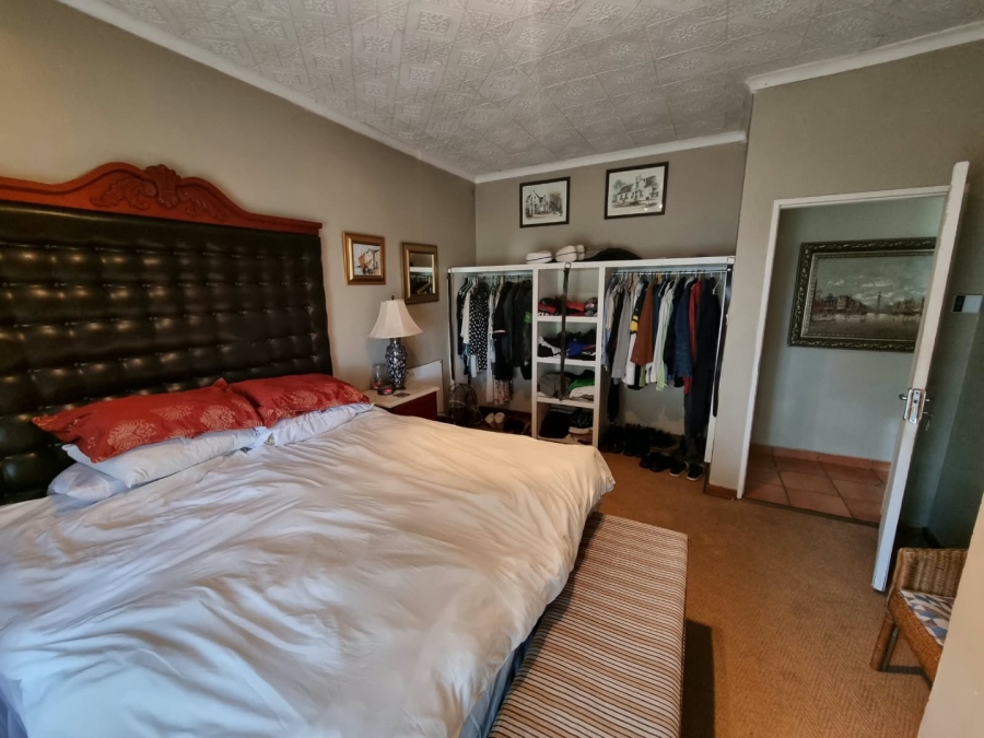 3 Bedroom Property for Sale in Vaaloewer Gauteng