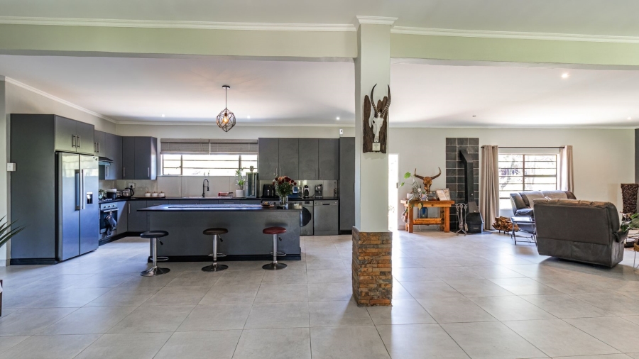 Commercial Property for Sale in Roodeplaat Gauteng