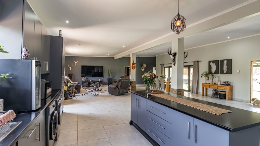 Commercial Property for Sale in Roodeplaat Gauteng