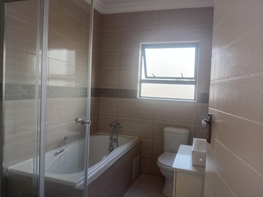 3 Bedroom Property for Sale in The Orchards Gauteng