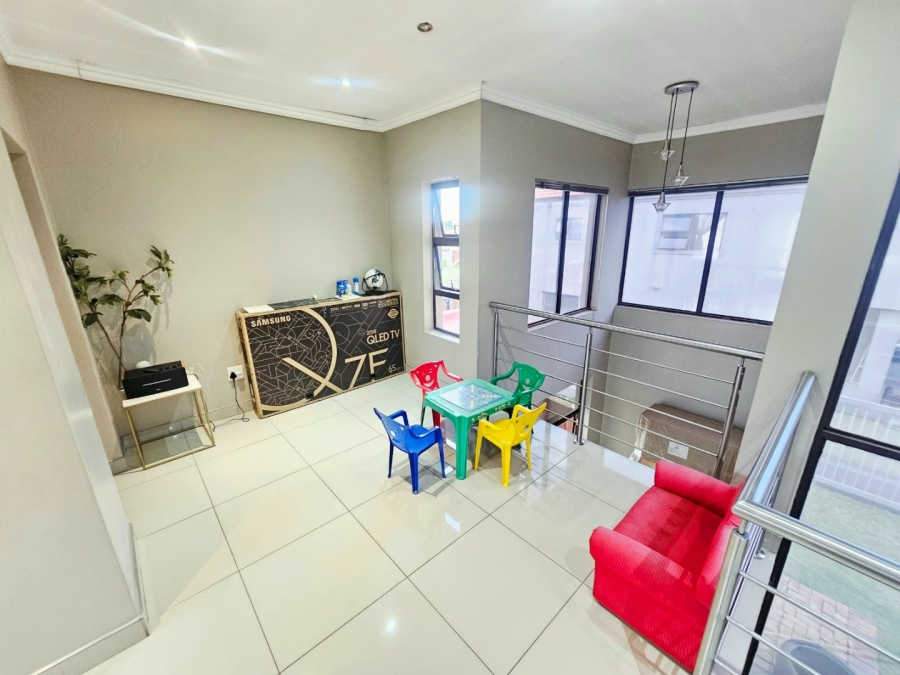 To Let 3 Bedroom Property for Rent in Monavoni Gauteng
