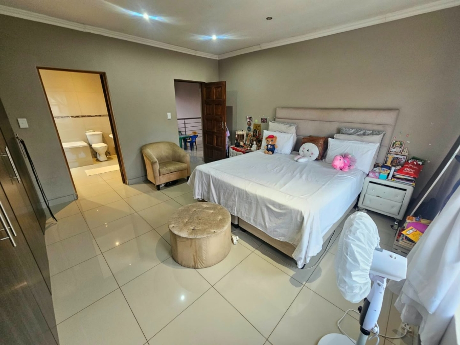 To Let 3 Bedroom Property for Rent in Monavoni Gauteng