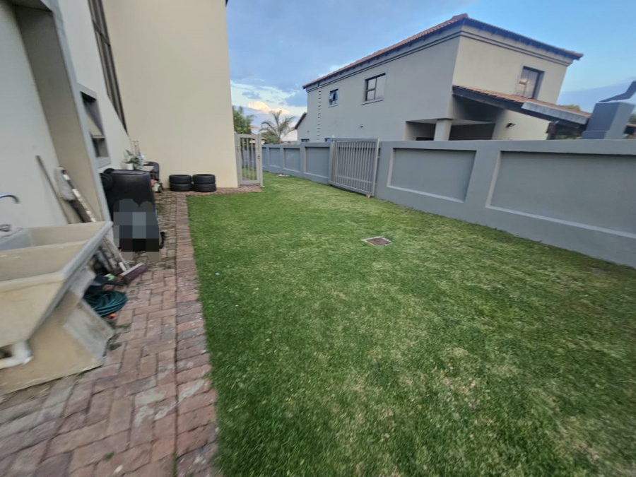 To Let 3 Bedroom Property for Rent in Monavoni Gauteng