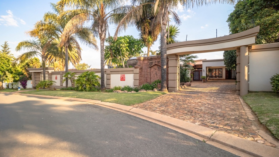 3 Bedroom Property for Sale in Glenvista Gauteng