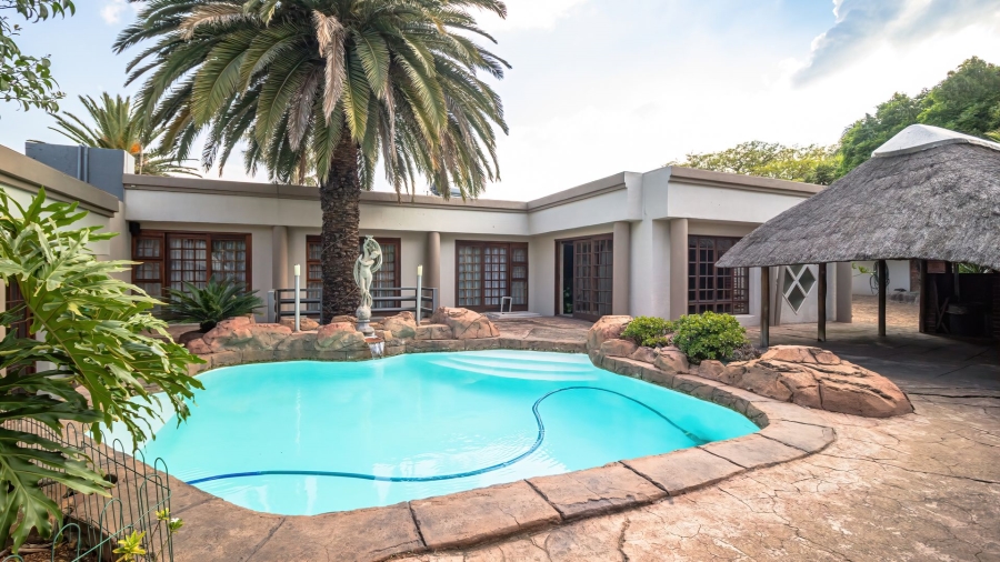 3 Bedroom Property for Sale in Glenvista Gauteng