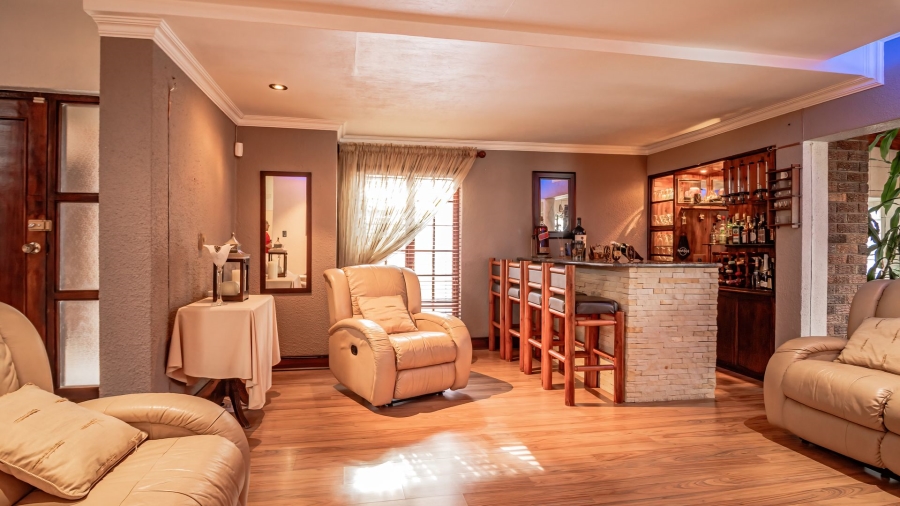 3 Bedroom Property for Sale in Glenvista Gauteng