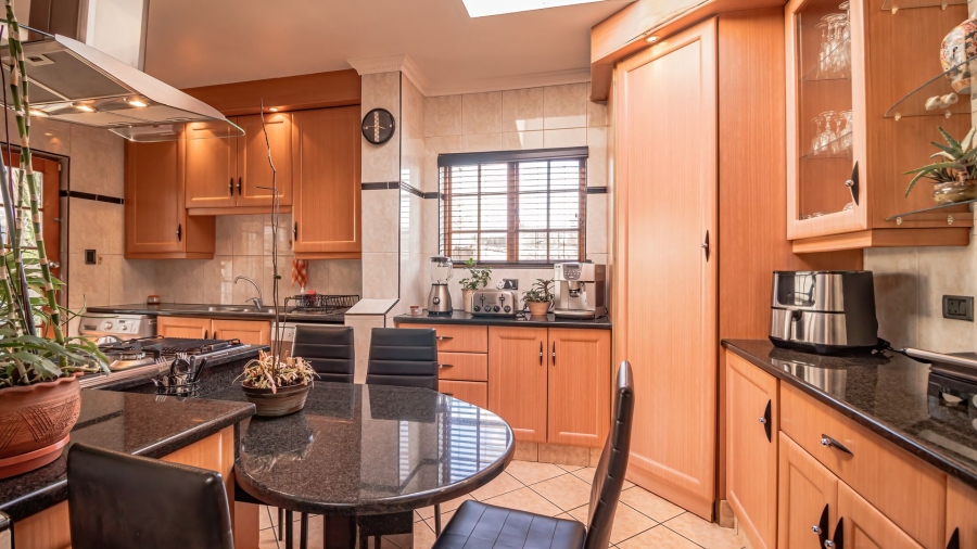 3 Bedroom Property for Sale in Glenvista Gauteng
