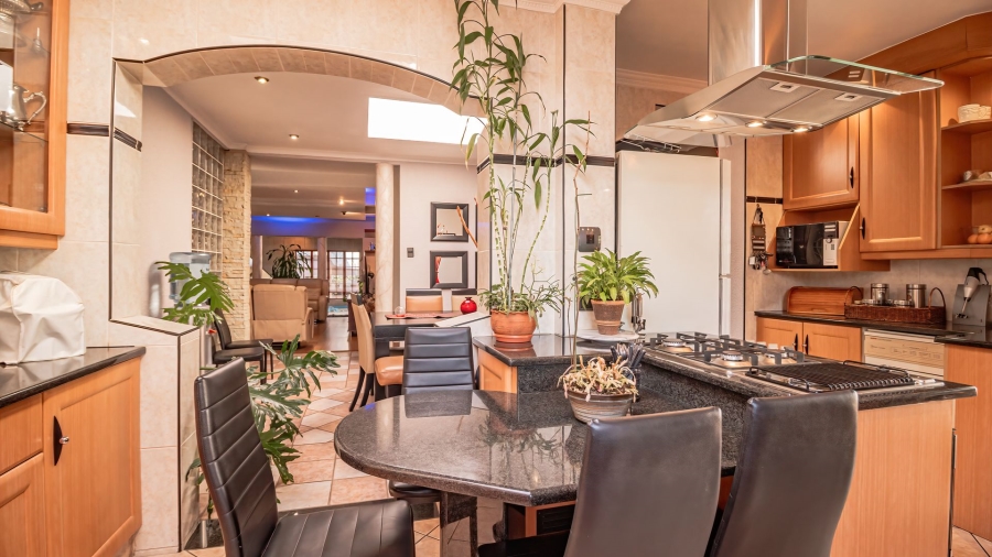 3 Bedroom Property for Sale in Glenvista Gauteng