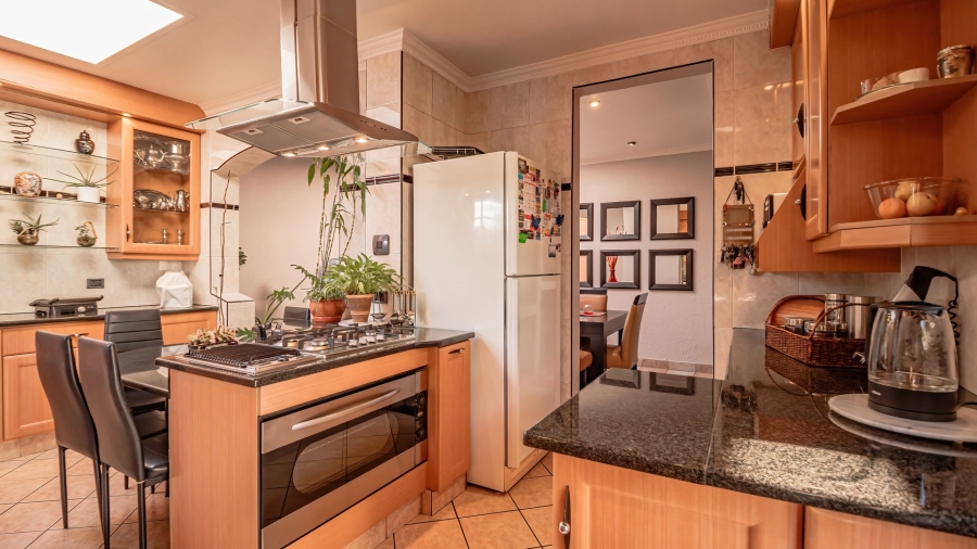 3 Bedroom Property for Sale in Glenvista Gauteng