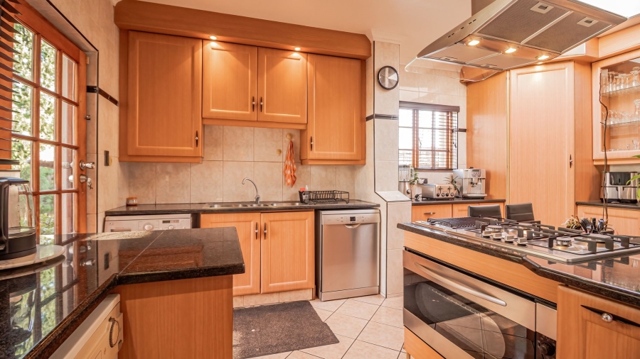 3 Bedroom Property for Sale in Glenvista Gauteng