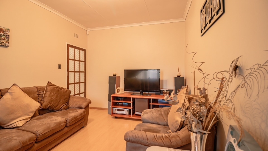 3 Bedroom Property for Sale in Glenvista Gauteng