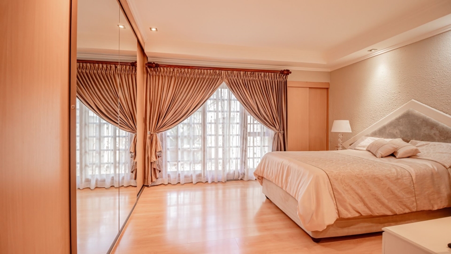 3 Bedroom Property for Sale in Glenvista Gauteng