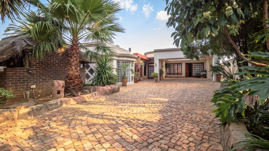3 Bedroom Property for Sale in Glenvista Gauteng