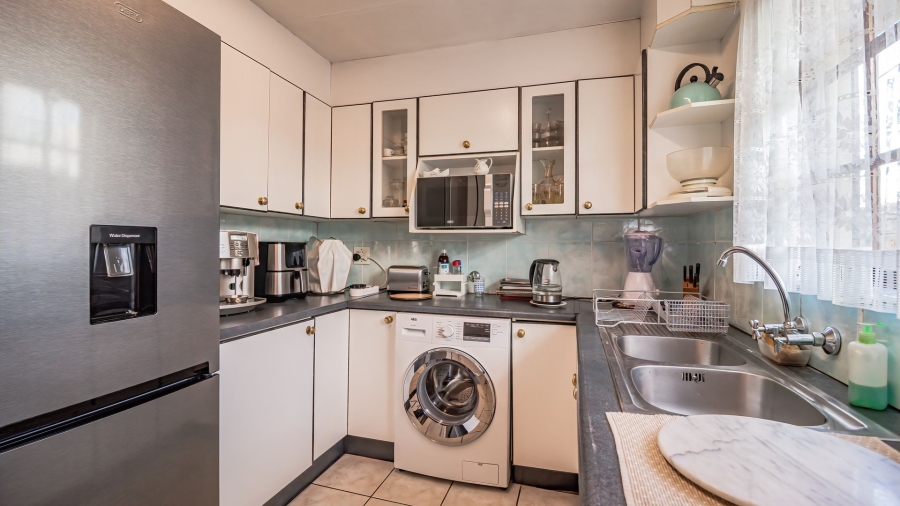3 Bedroom Property for Sale in Glenvista Gauteng