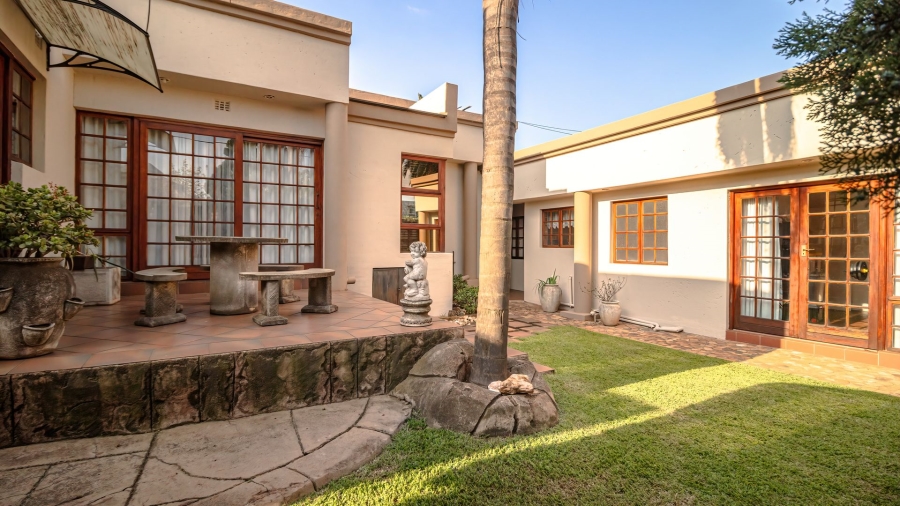 3 Bedroom Property for Sale in Glenvista Gauteng