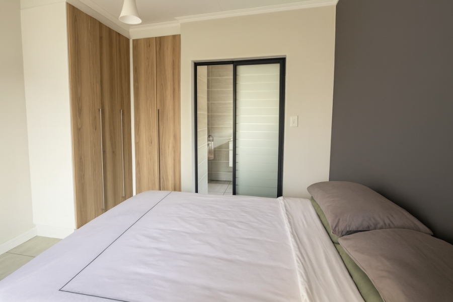 1 Bedroom Property for Sale in Waterfall Heights Gauteng