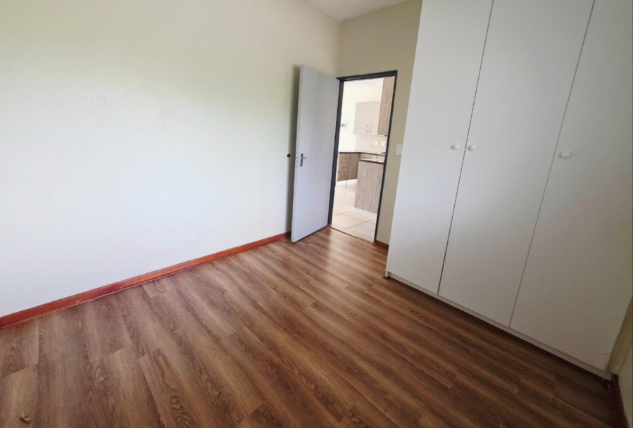 2 Bedroom Property for Sale in Glen Austin Gauteng