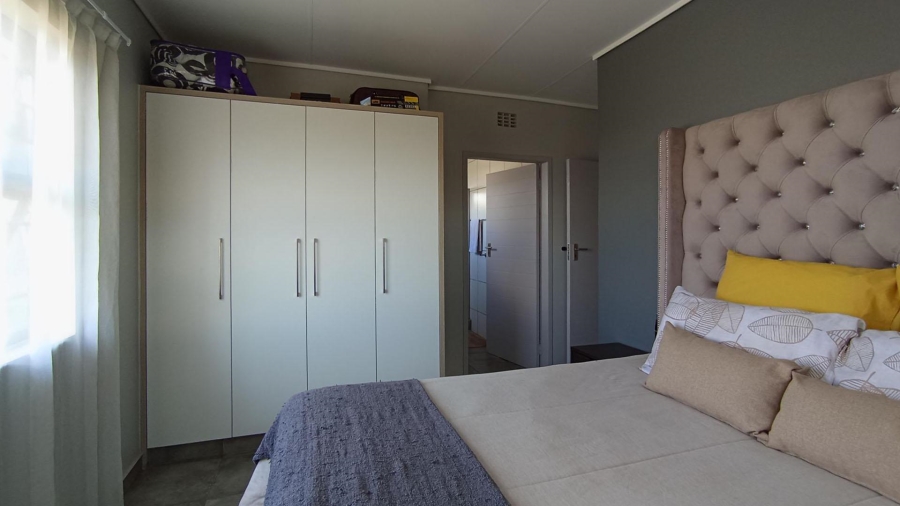 3 Bedroom Property for Sale in Lotus Gardens Gauteng