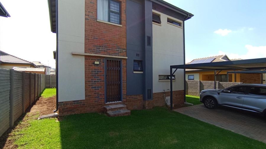 3 Bedroom Property for Sale in Lotus Gardens Gauteng