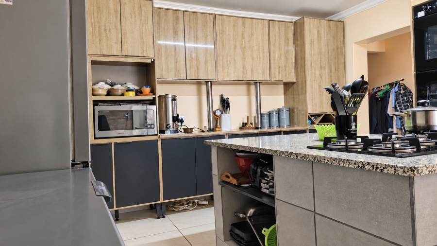 Commercial Property for Sale in Helderstrome AH Gauteng