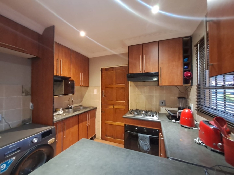3 Bedroom Property for Sale in The Orchards Gauteng