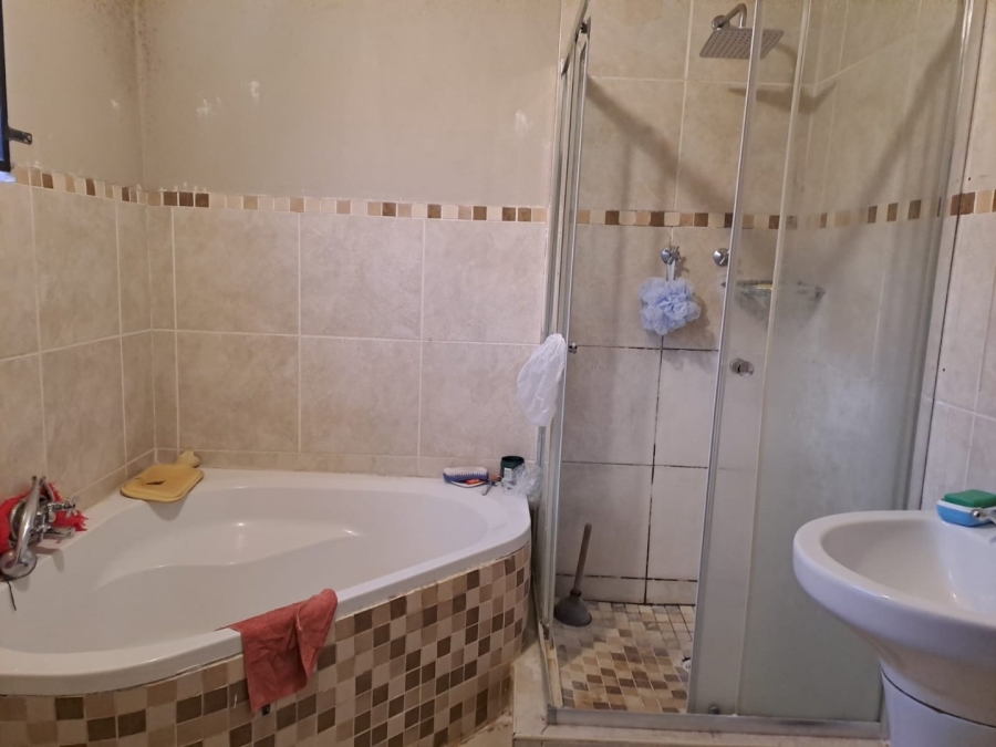 3 Bedroom Property for Sale in The Orchards Gauteng