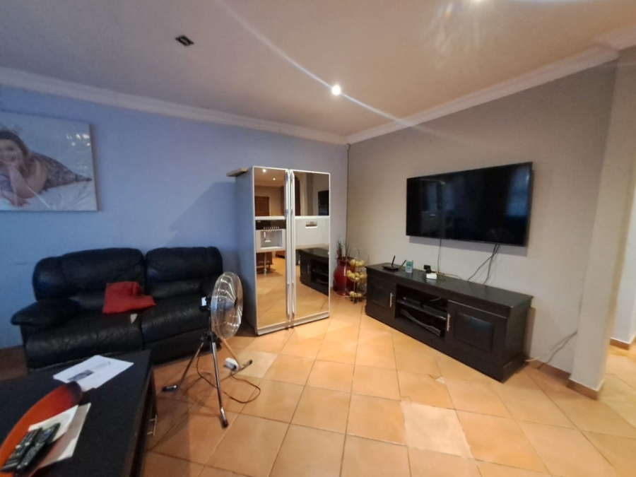3 Bedroom Property for Sale in The Orchards Gauteng