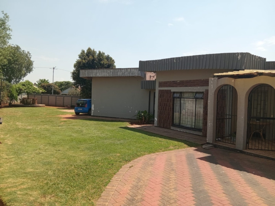 4 Bedroom Property for Sale in Leondale Gauteng