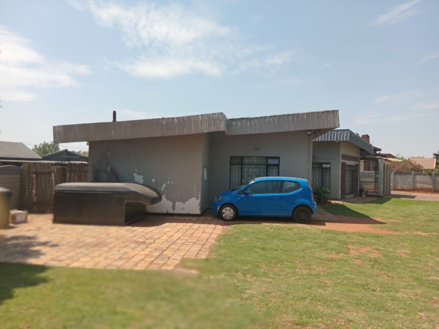 4 Bedroom Property for Sale in Leondale Gauteng