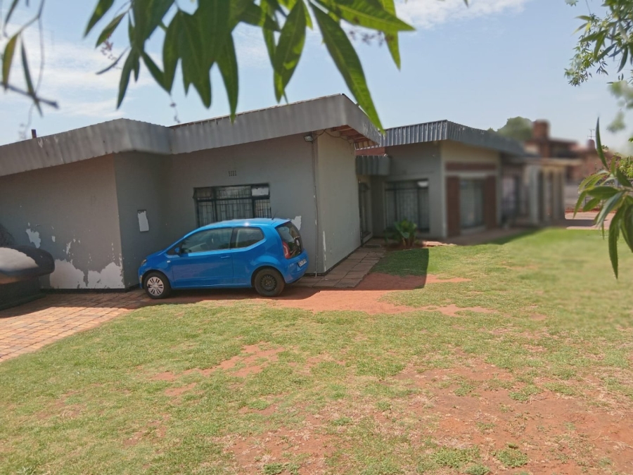 4 Bedroom Property for Sale in Leondale Gauteng