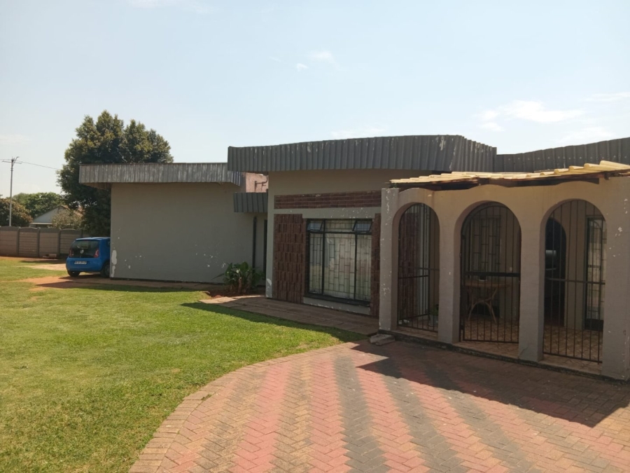 4 Bedroom Property for Sale in Leondale Gauteng