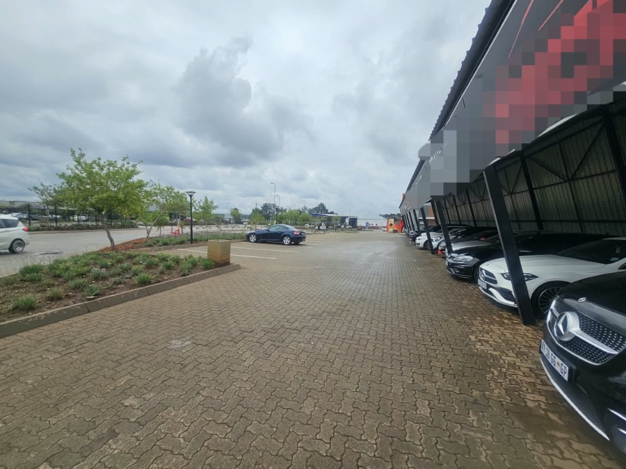 To Let Commercial Property for Rent in Raslouw Gauteng