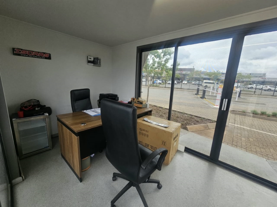 To Let Commercial Property for Rent in Raslouw Gauteng