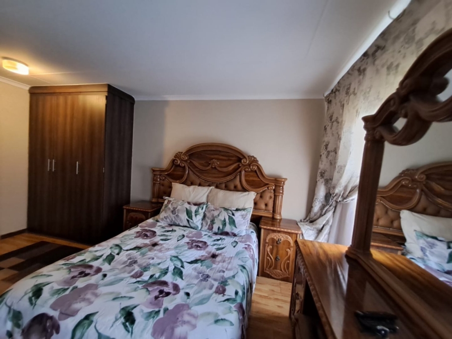 3 Bedroom Property for Sale in Heatherdale AH Gauteng