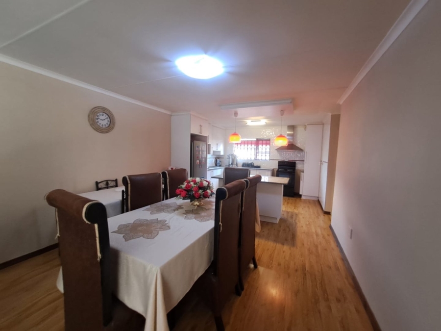 3 Bedroom Property for Sale in Heatherdale AH Gauteng