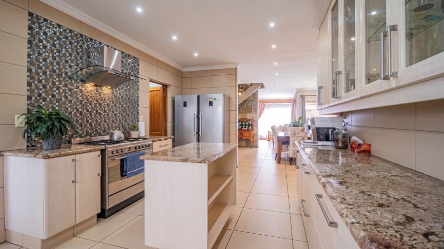 4 Bedroom Property for Sale in Meyersdal Gauteng