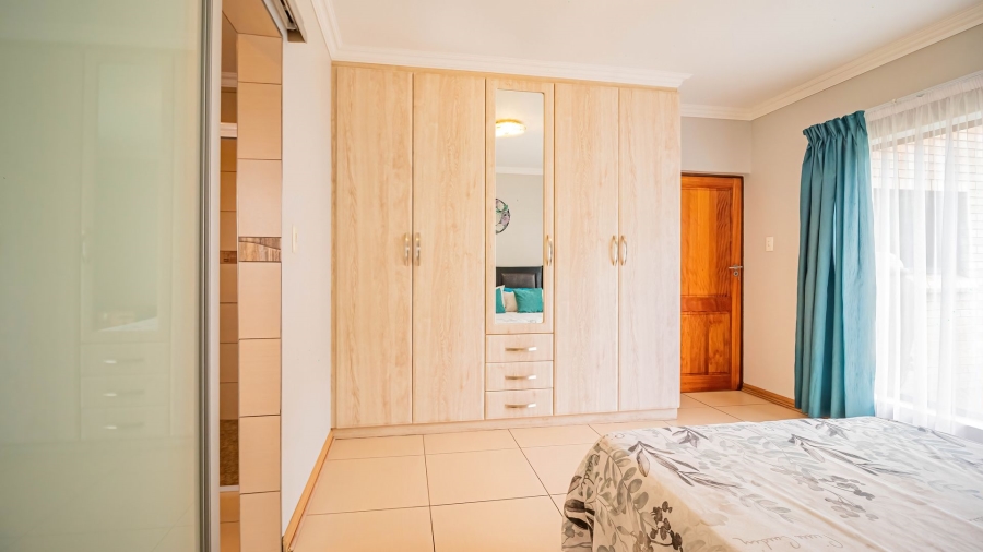 4 Bedroom Property for Sale in Meyersdal Gauteng