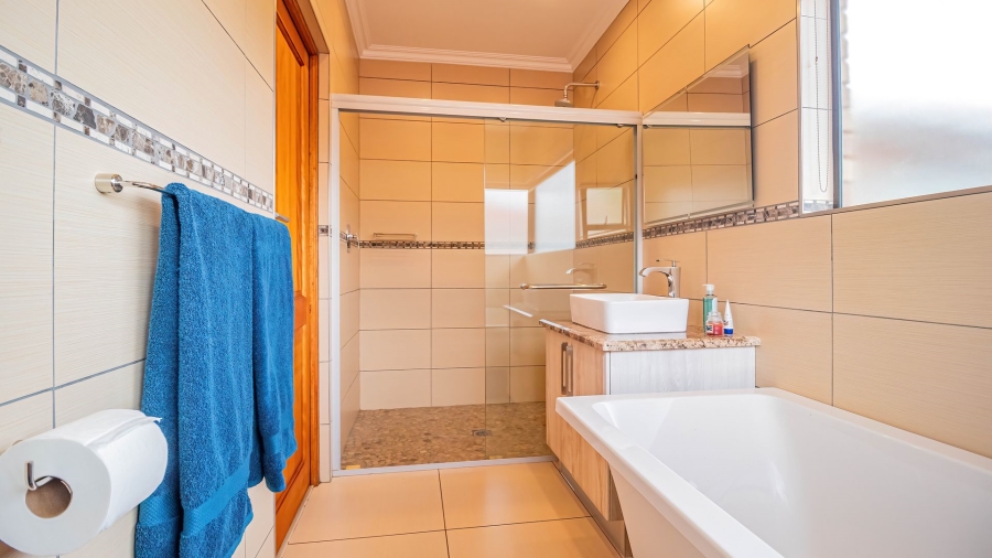 4 Bedroom Property for Sale in Meyersdal Gauteng