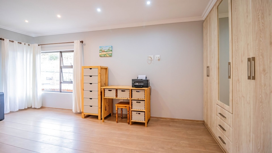 4 Bedroom Property for Sale in Meyersdal Gauteng