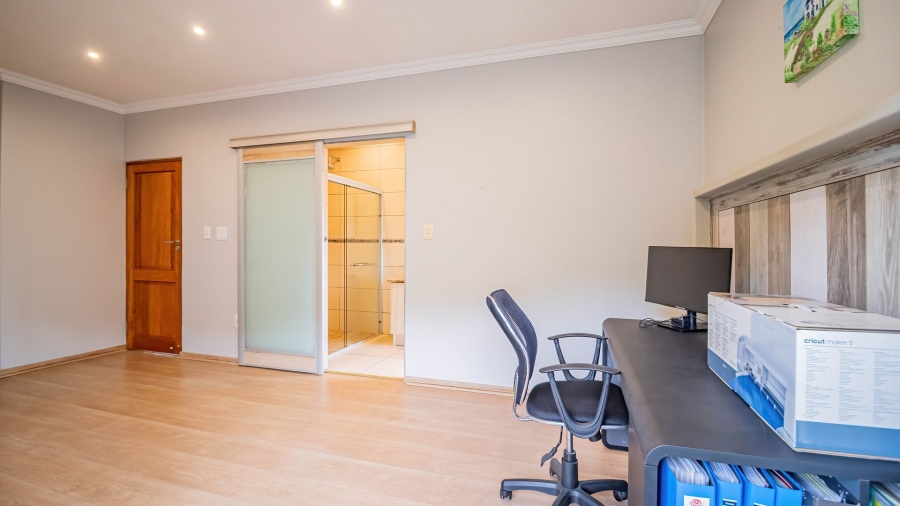4 Bedroom Property for Sale in Meyersdal Gauteng