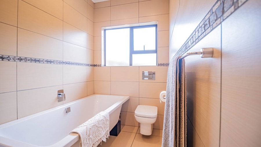 4 Bedroom Property for Sale in Meyersdal Gauteng