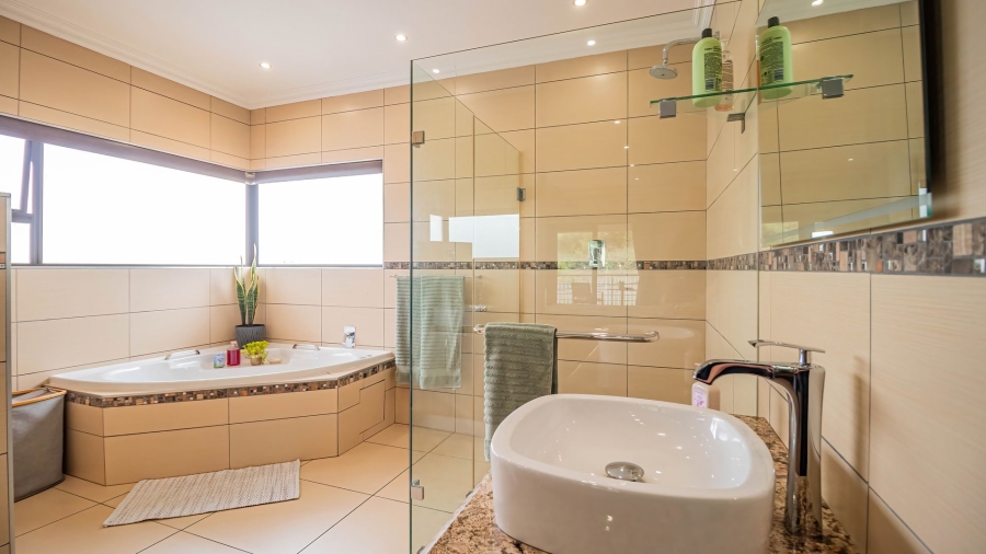 4 Bedroom Property for Sale in Meyersdal Gauteng