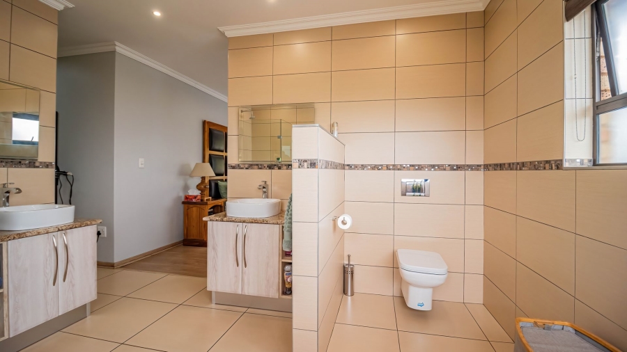 4 Bedroom Property for Sale in Meyersdal Gauteng