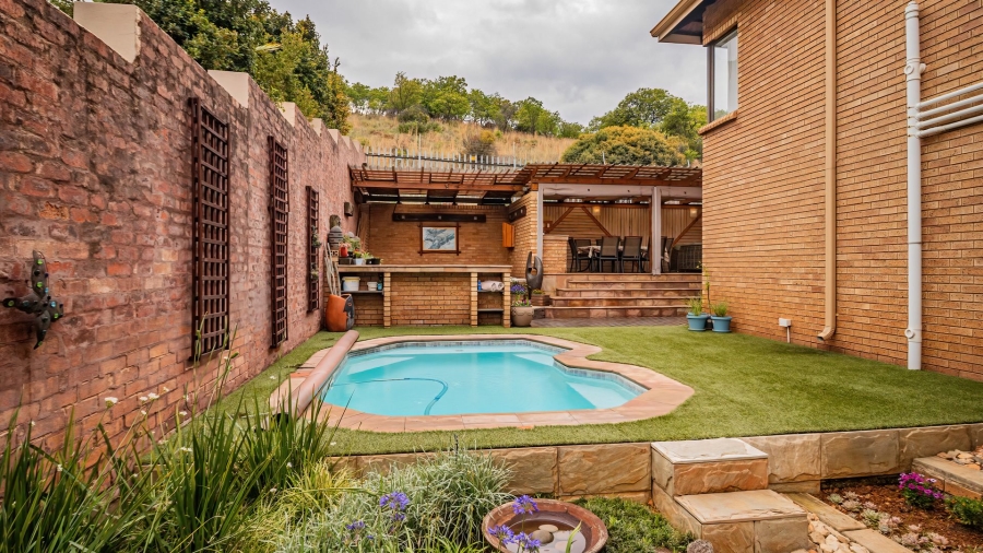 4 Bedroom Property for Sale in Meyersdal Gauteng