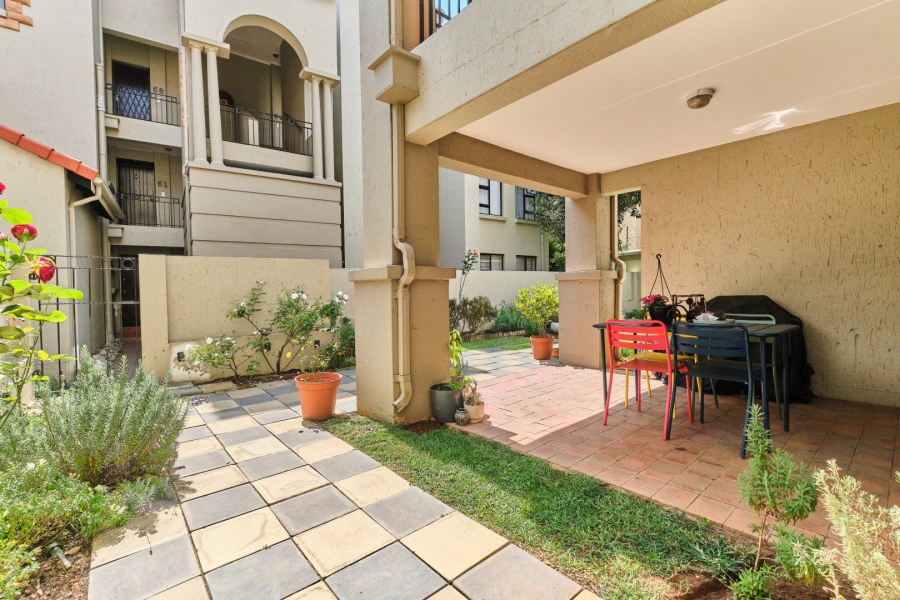 To Let 2 Bedroom Property for Rent in Pineslopes Gauteng
