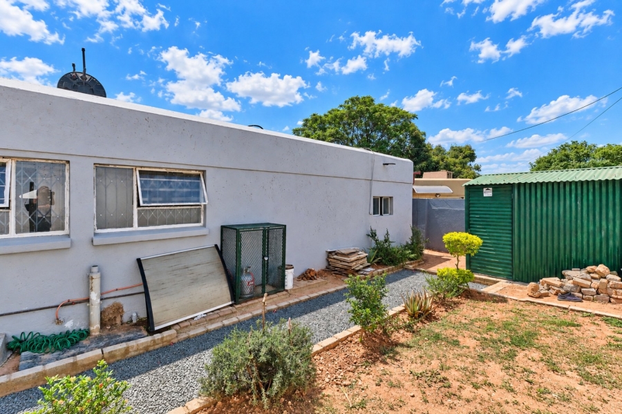 To Let 2 Bedroom Property for Rent in North Riding Gauteng