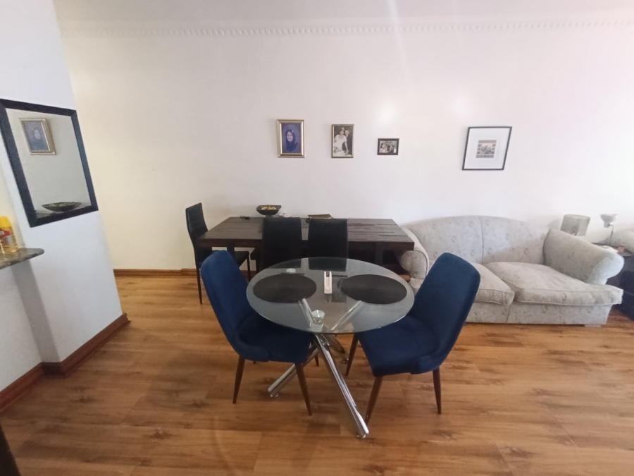 To Let 2 Bedroom Property for Rent in Illovo Gauteng
